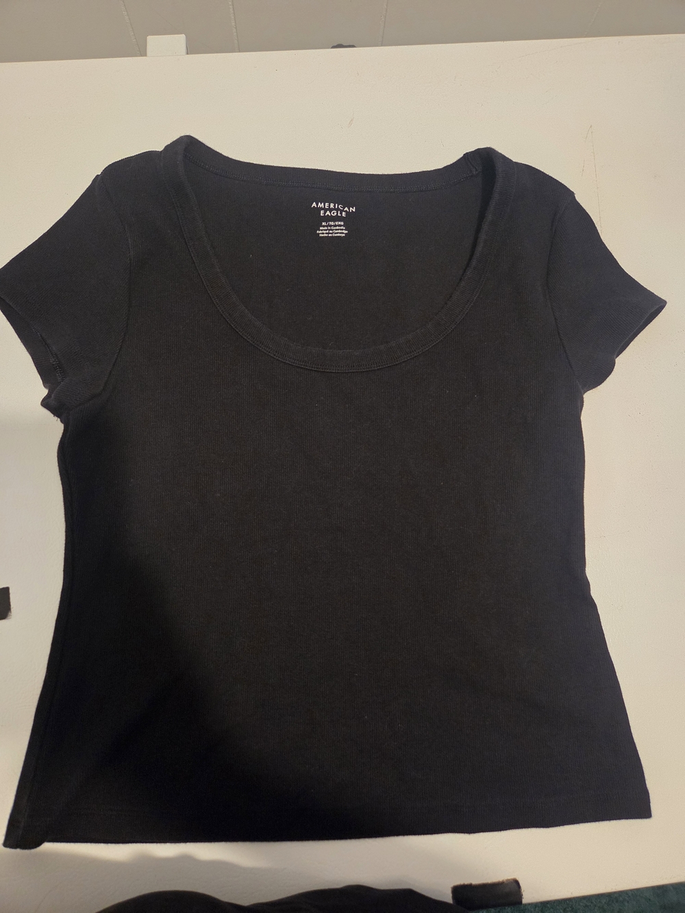 American Eagle Outfitters Black Scoop Neck Short Sleeve Tee